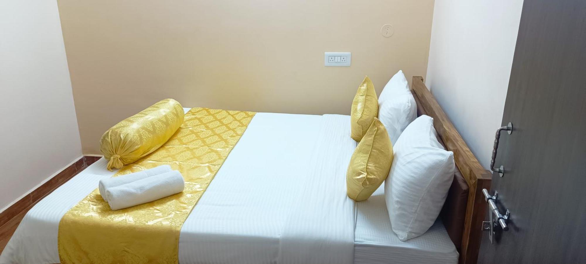 Hotel Vip Prime Puri Esterno foto