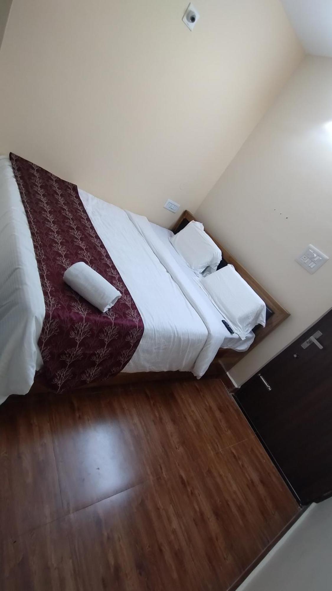 Hotel Vip Prime Puri Esterno foto